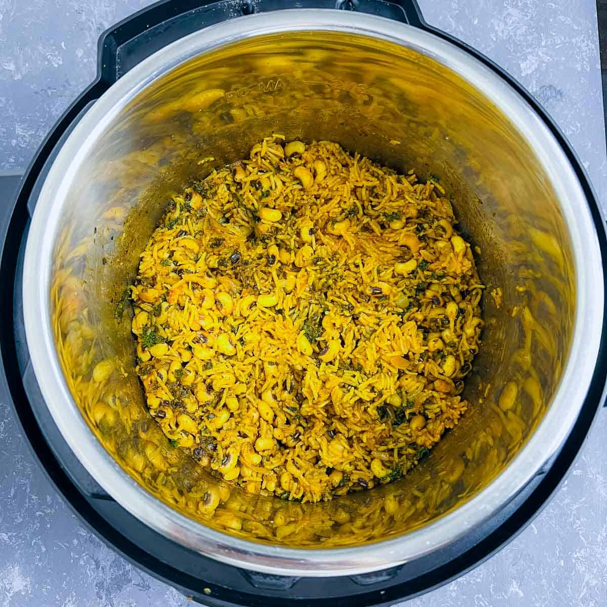 Cooked spiced hoppin john in the Instant Pot.