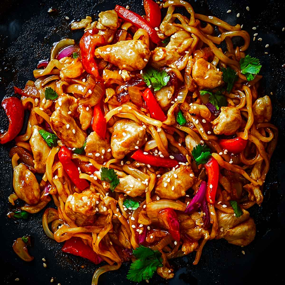 Closeup of spicy chicken lo mein.